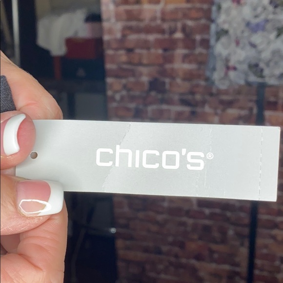 Chico’s- Black Short Sleeve top - Picture 2 of 3